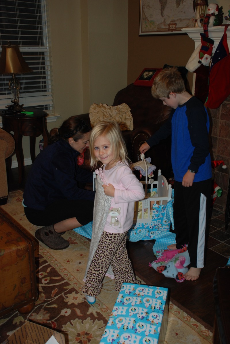 2012-12-25 08 Christmas Morning J&H.jpg